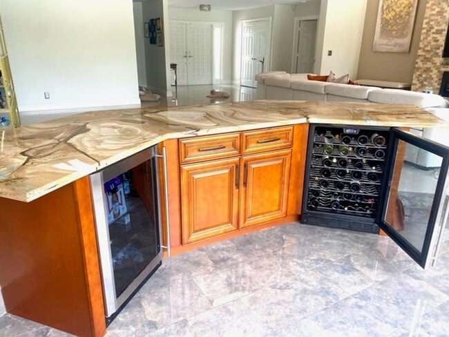 Building Photo - 10571 Boca Woods Ln