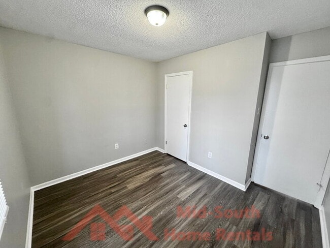 Building Photo - 3940 Schoolfield Rd