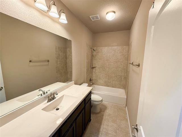 Building Photo - 1805 Ryedale Dr