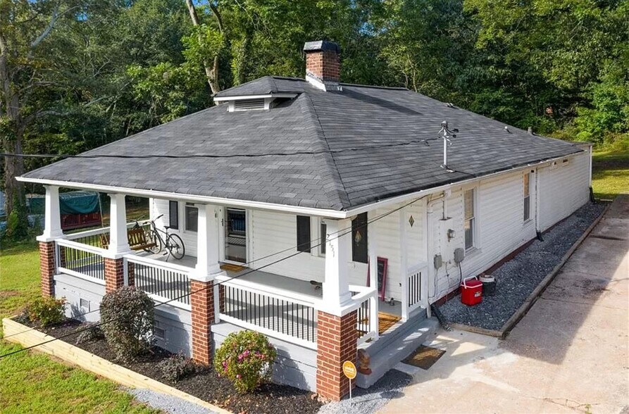 Building Photo - 2151 Pryor Rd SW