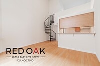 Building Photo - 4651 Cahuenga Blvd