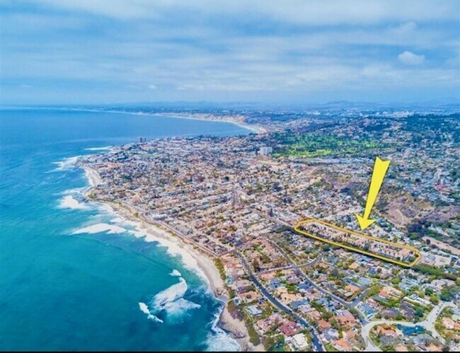 Building Photo - Prime 2 Bed, 2 Bath in La Jolla!