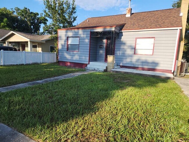 Primary Photo - 2.0 bedroom in St. Petersburg Florida 33712