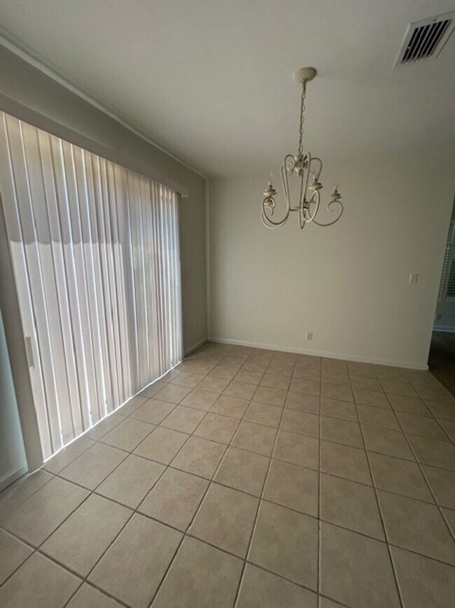 Building Photo - Updated Glynn Haven Rental