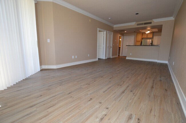 Primary Photo - Meridian Unfurnished 1 Bdr/ 1 Bath Luxury ...
