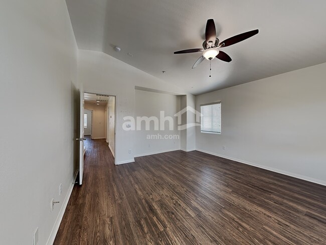 Building Photo - 5676 Orangeroot Ct
