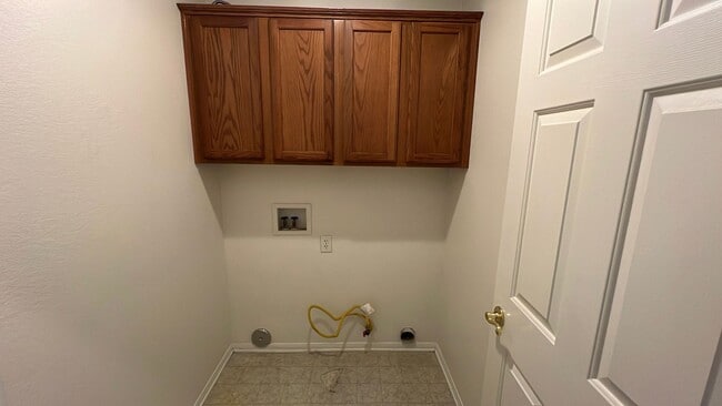 Building Photo - (APPLICATION PENDING) West Lancaster Home