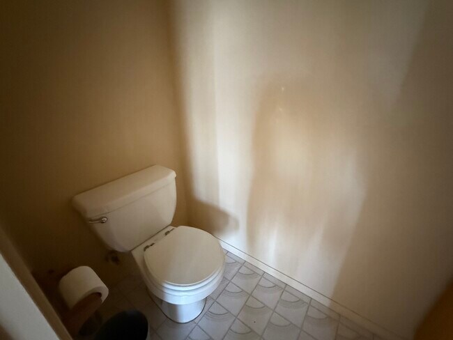 Building Photo - 280 S Craig Ave