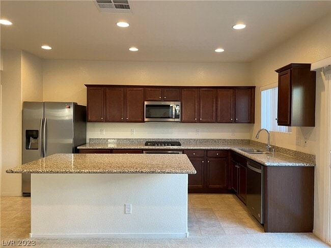 Building Photo - 5577 Pico Ferrera Ct