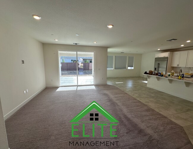Building Photo - Spacious 5-Bedroom Home with Private In-La...