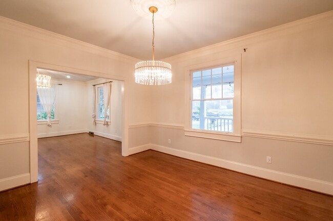 Building Photo - Spacious charmer in the heart of Dilworth ...