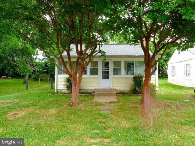 Building Photo - 6105 1st St