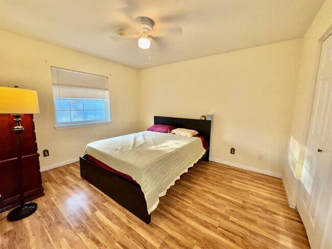 Building Photo - 405 Northern Trail