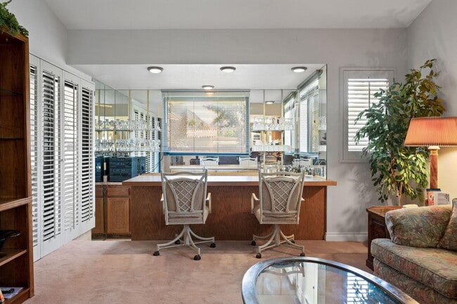 Building Photo - 78505 Vista Del Fuente