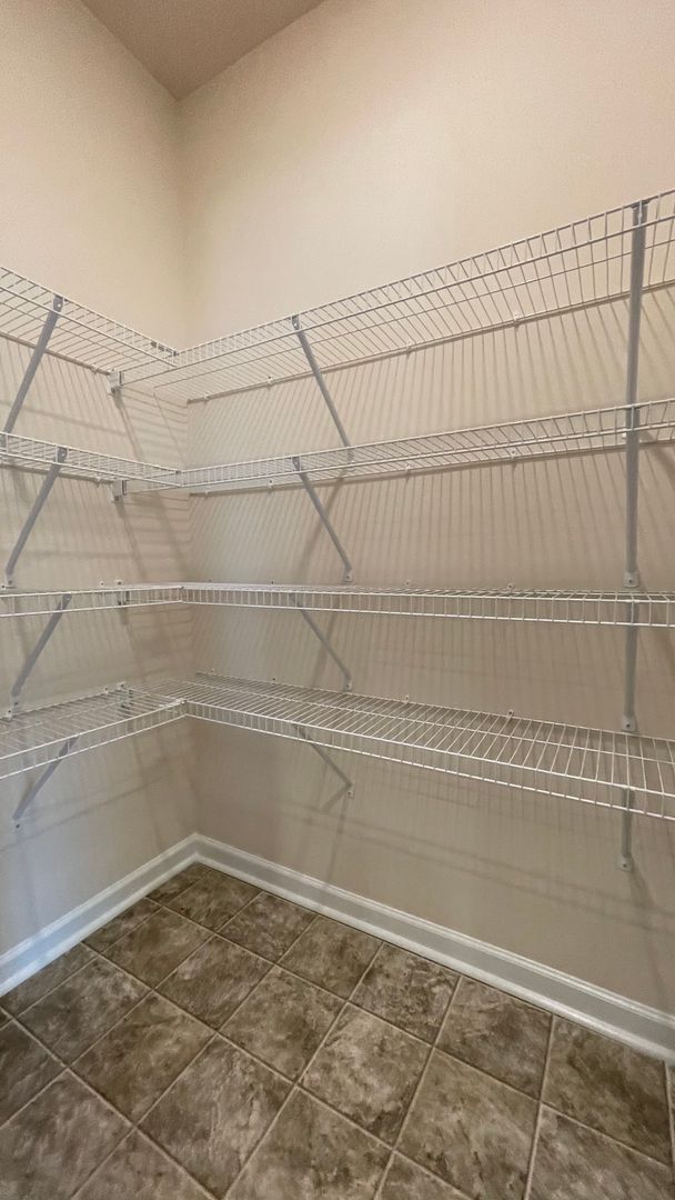 Building Photo - Beautiful home featuring 4 Bedrooms, 3 Full Baths, Flex Space/Office located in the highly sought...