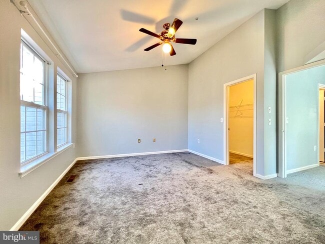 Building Photo - 10600 Elizabeth Parnum Pl