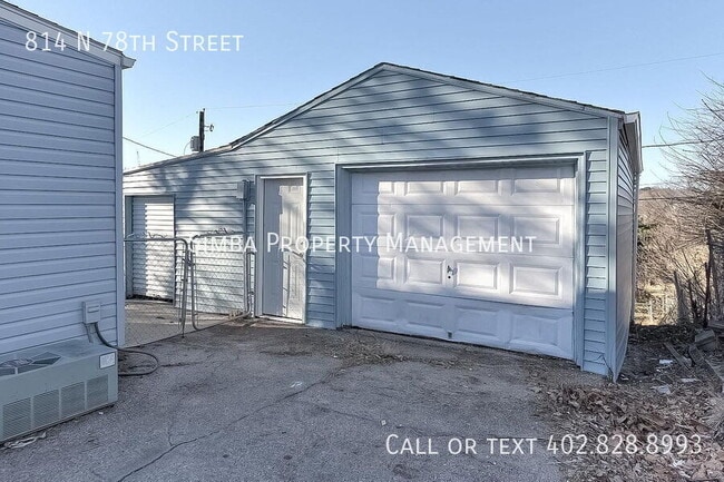 Building Photo - 814 N 78th St