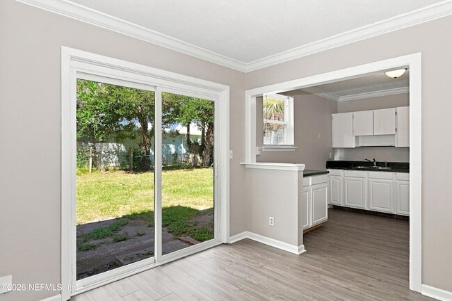 Building Photo - 33 San Pablo Cir N
