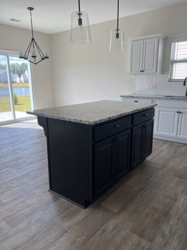Building Photo - 509 Purple Finch Rd