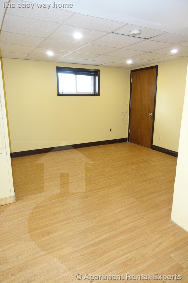 Building Photo - 357 Highland Ave