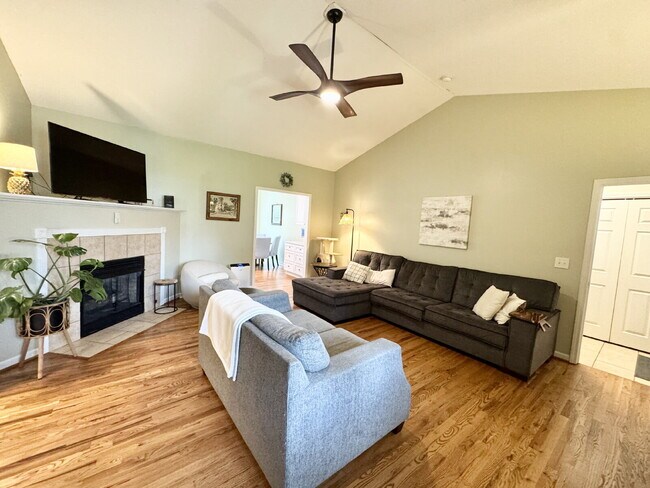 Building Photo - Beautiful 3 bedroom home in Providence Ridge, Seneca