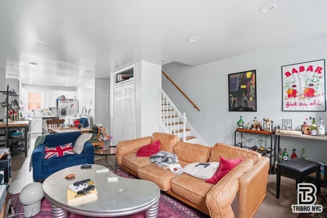 Building Photo - 3 bedroom in Brooklyn NY 11205