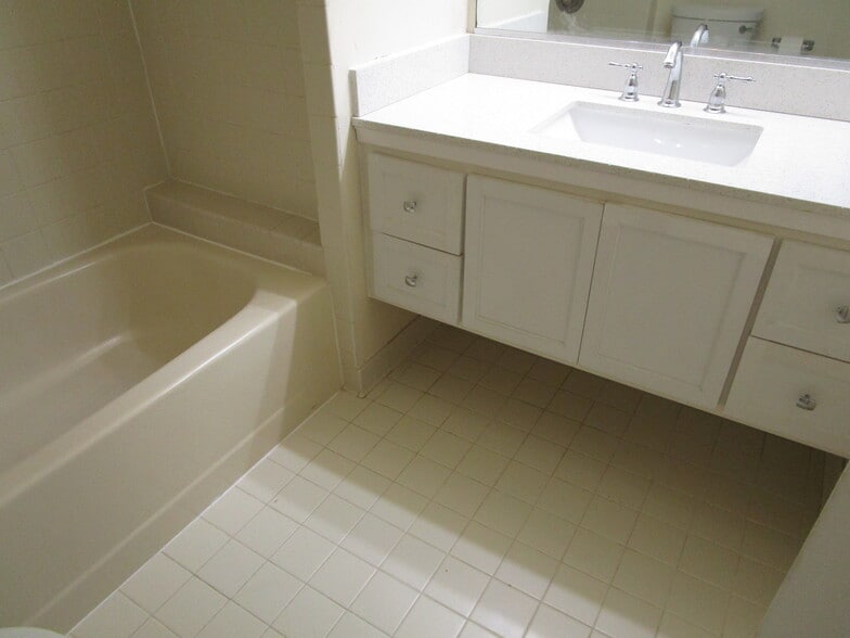 bathroom, quartz top - 2100 Langston Blvd