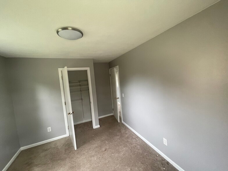 2nd bedroom - 44 N Woody Hill Rd
