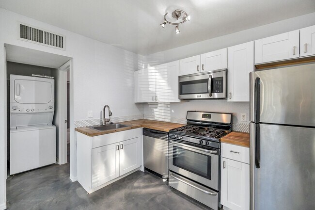 Interior Photo - Plaza East