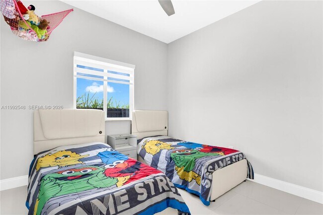 Building Photo - 30775 SW 158 Path