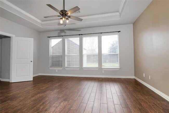 Building Photo - 3014 Brahman Dr