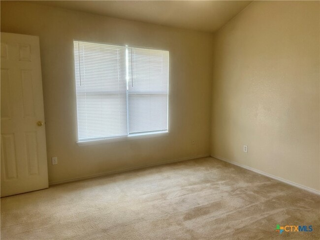 Building Photo - 4604 Wade Dr