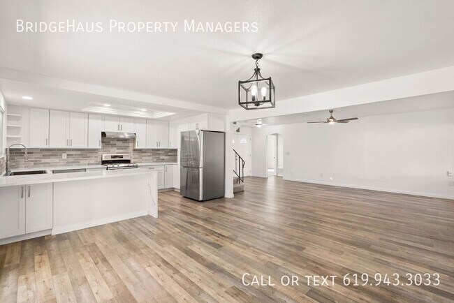 Building Photo - 1539 W Knapp Dr