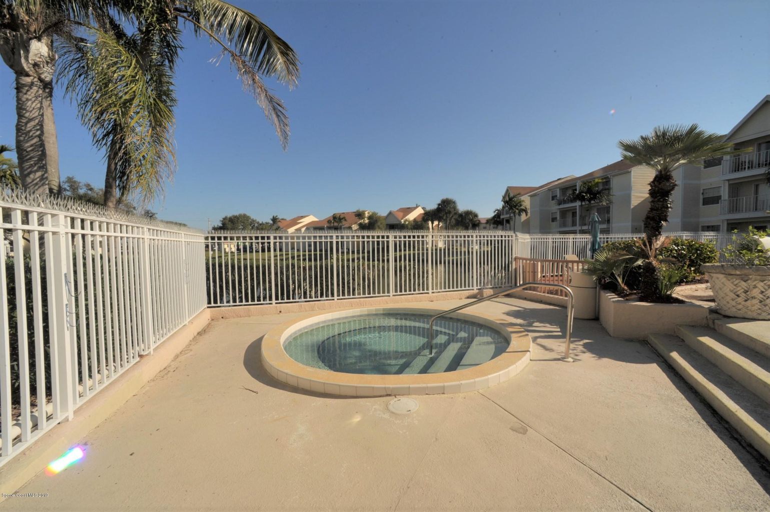 Building Photo - 1801 Island Club Dr