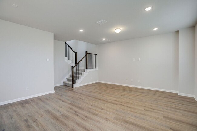 Building Photo - 125 Clemens Dr