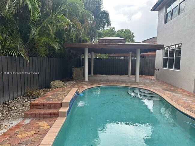 Building Photo - 5120 SW 159th Ave