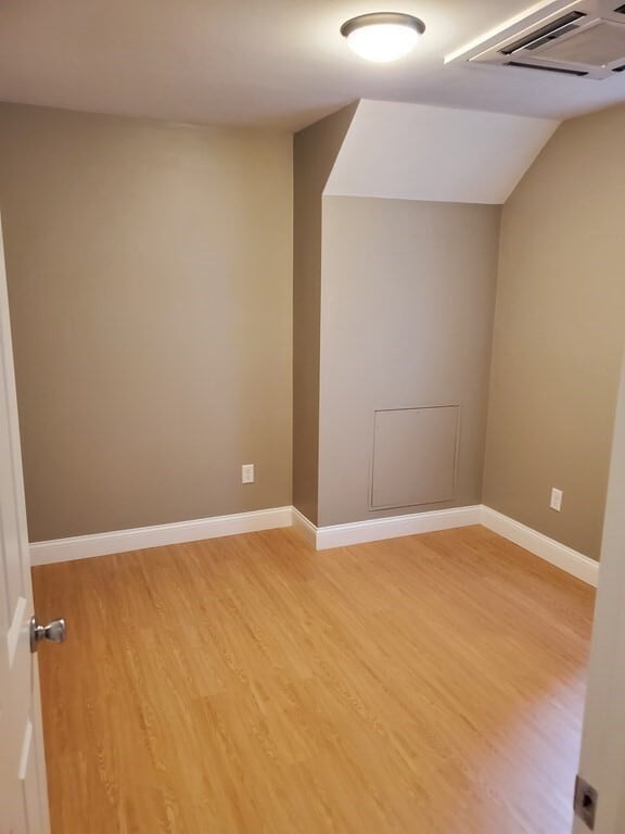 Building Photo - 110 Lucerne St