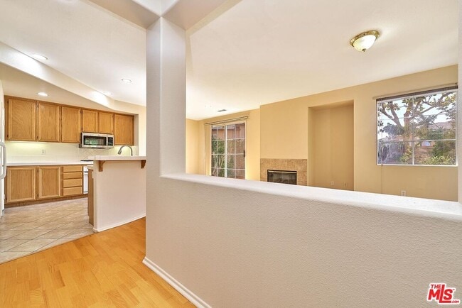 Building Photo - 28058 Dickason Dr