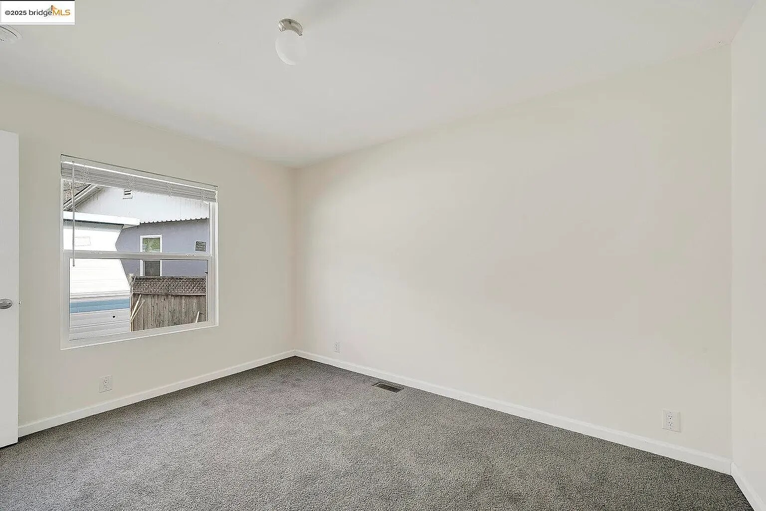 Building Photo - 9510 Harbor Dr