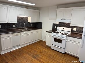 Building Photo - 973 State St