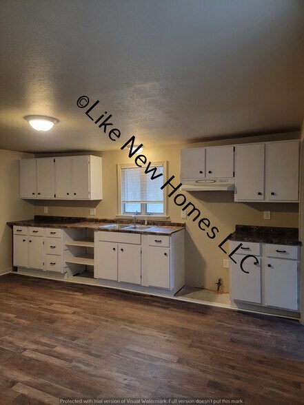 Building Photo - 5448 Silverton Dr