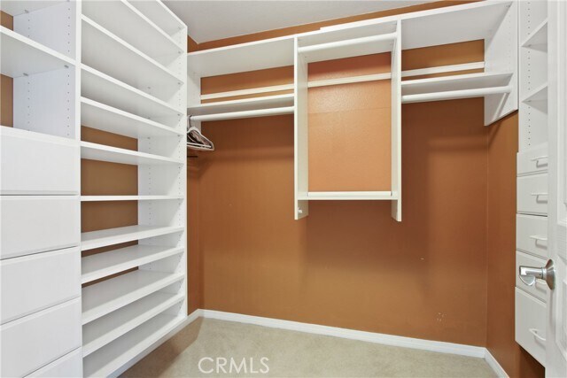 Building Photo - 823 Canterbury Ln