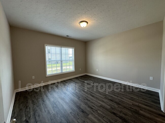 Building Photo - 4496 Wilford Ln