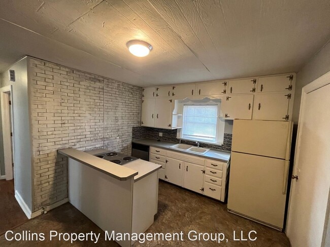 Building Photo - 3 br, 1 bath House - 1439 S Luster Ave