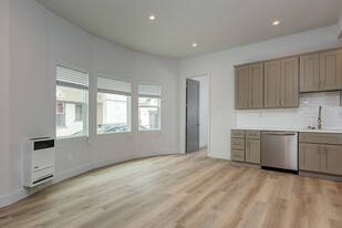 Building Photo - 1332 S Westlake Ave