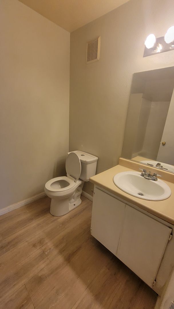 Building Photo - 3964 Rebecca Raiter Ave