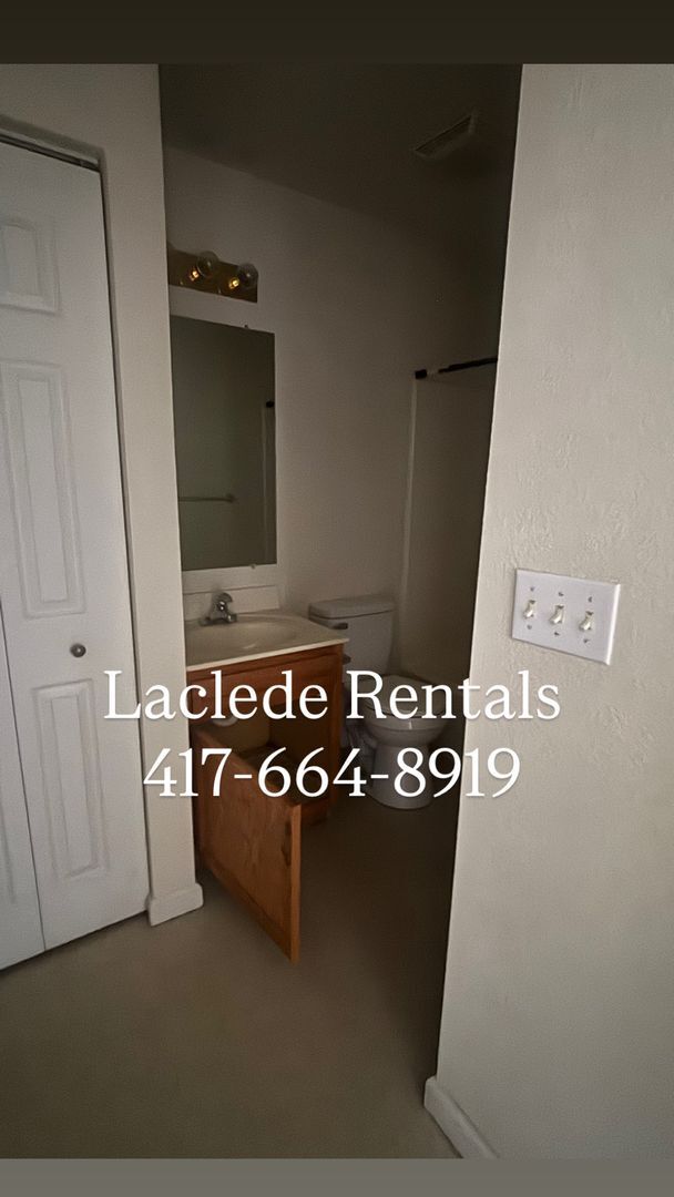 Building Photo - 1215 Glenridge St