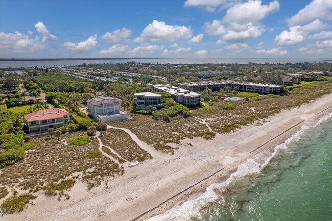 Building Photo - Beach Access & Gulf Views From This Incredible Luxury Home on Longboat Key