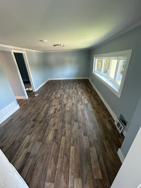 Building Photo - 200 B Axford Ave