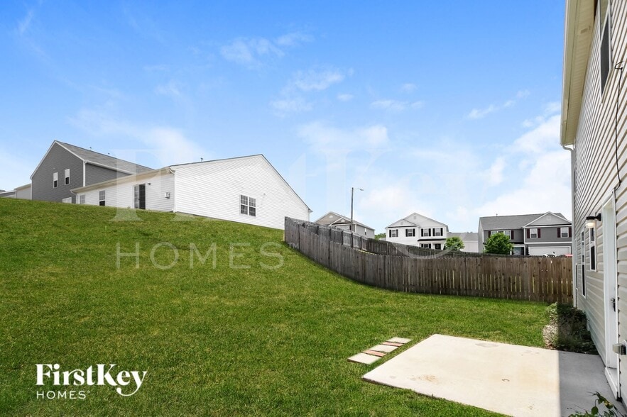 Building Photo - 1377 Aurora Glen Dr